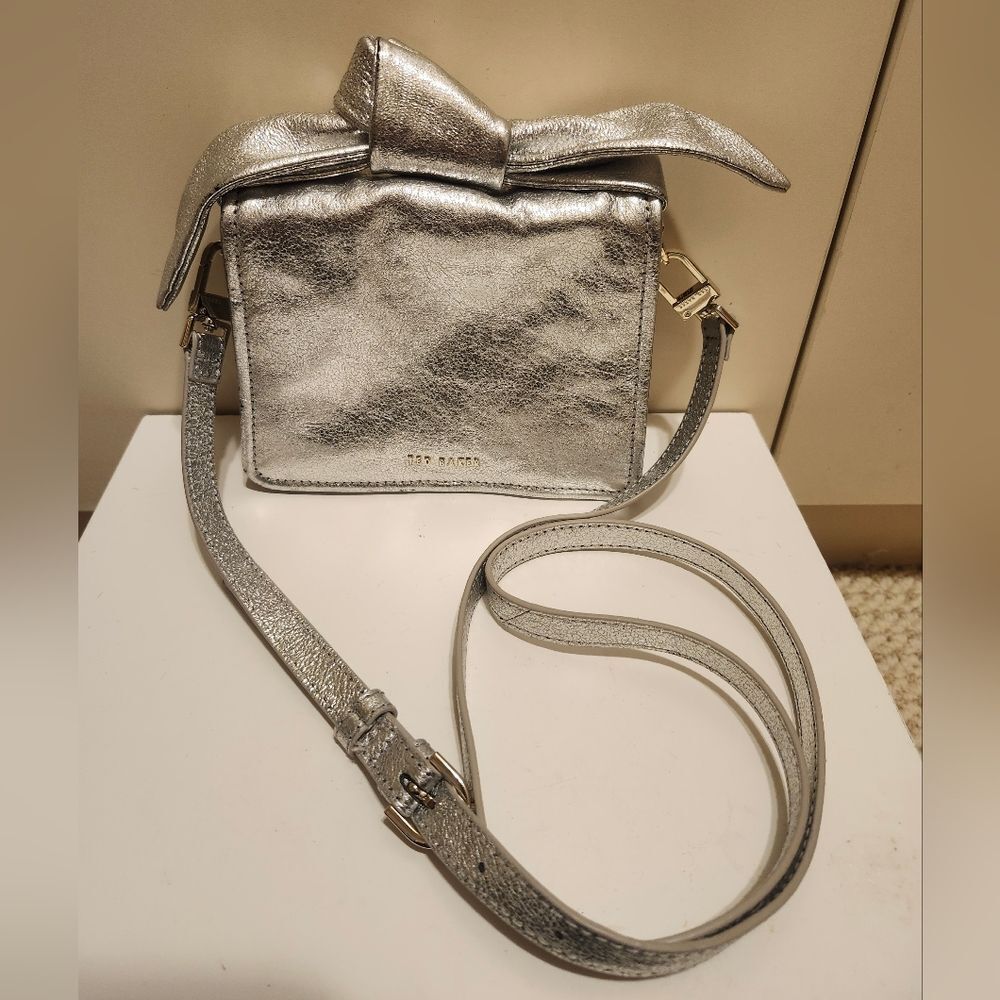 NEW Ted Baker "Niasini" Bow Top Handle Silvr Metallic Leather Crossbody Bag $175